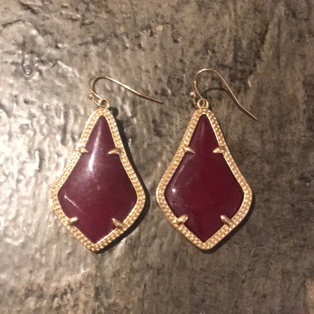 Kendra Scott “Alex” Gold Drop Earrings in Wine